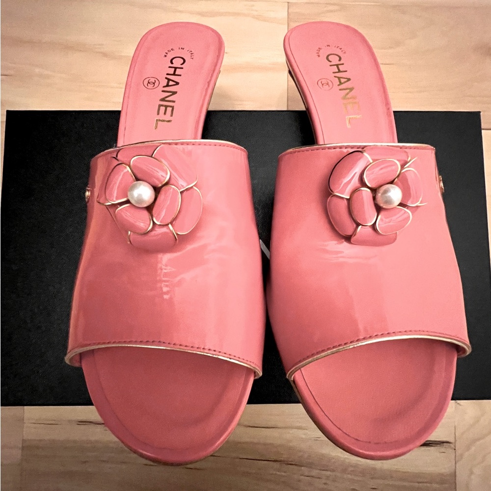 Chanel Pink Women's Slide Sandals
